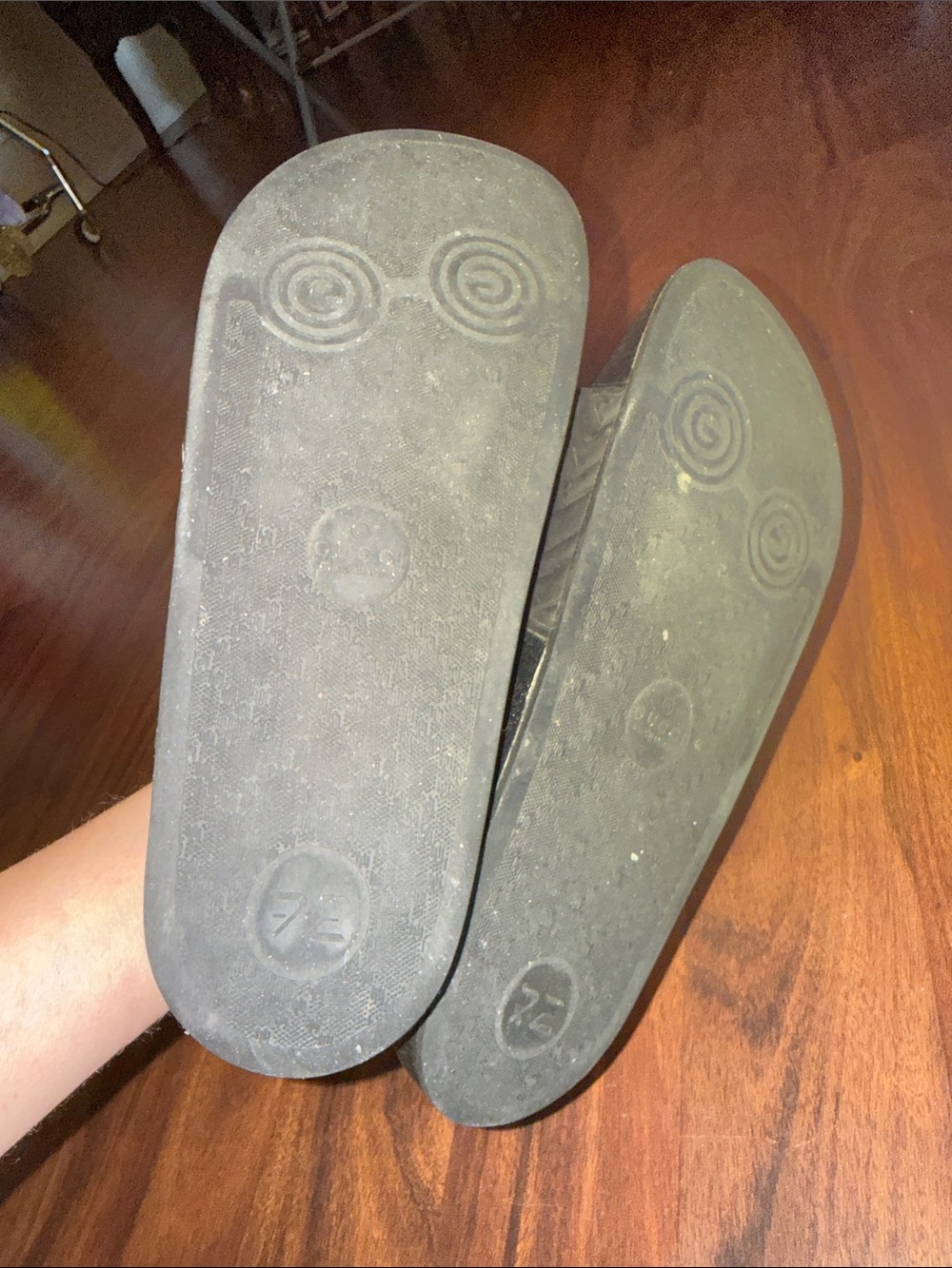 Black Quilted Logo GG Slide Sandals - Picture 5 of 5